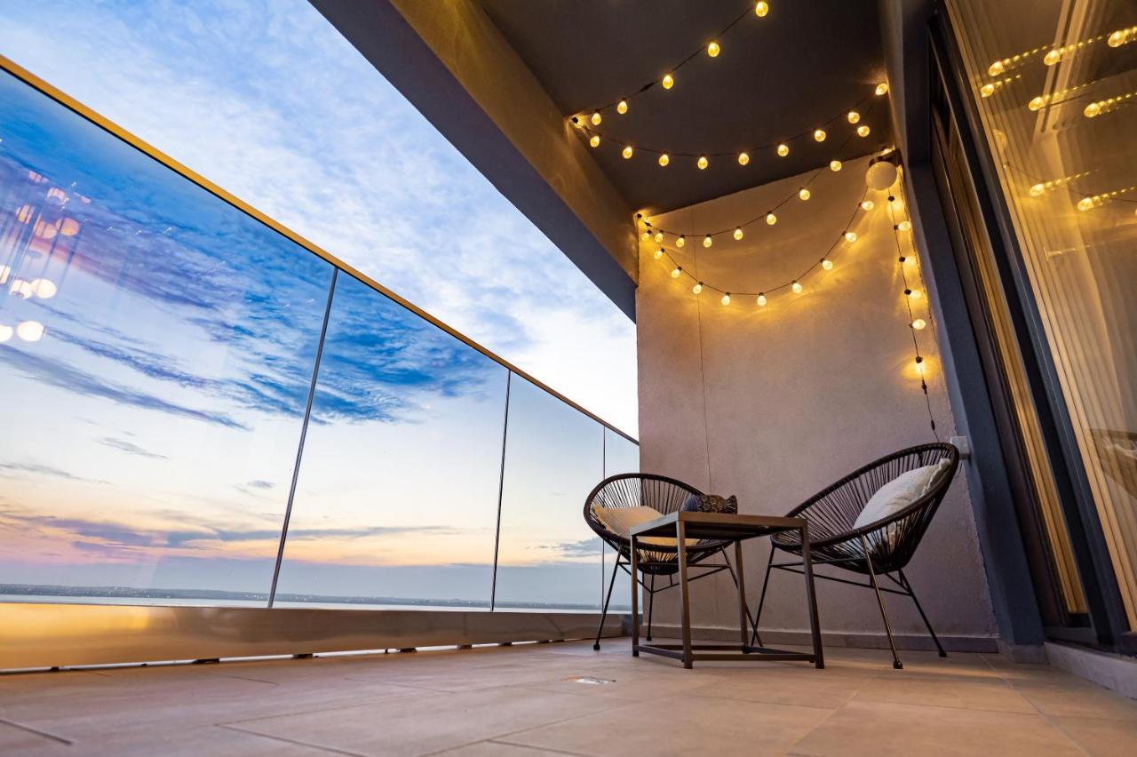 Golden Mirage Sunset Apartment Mamaia Exterior foto